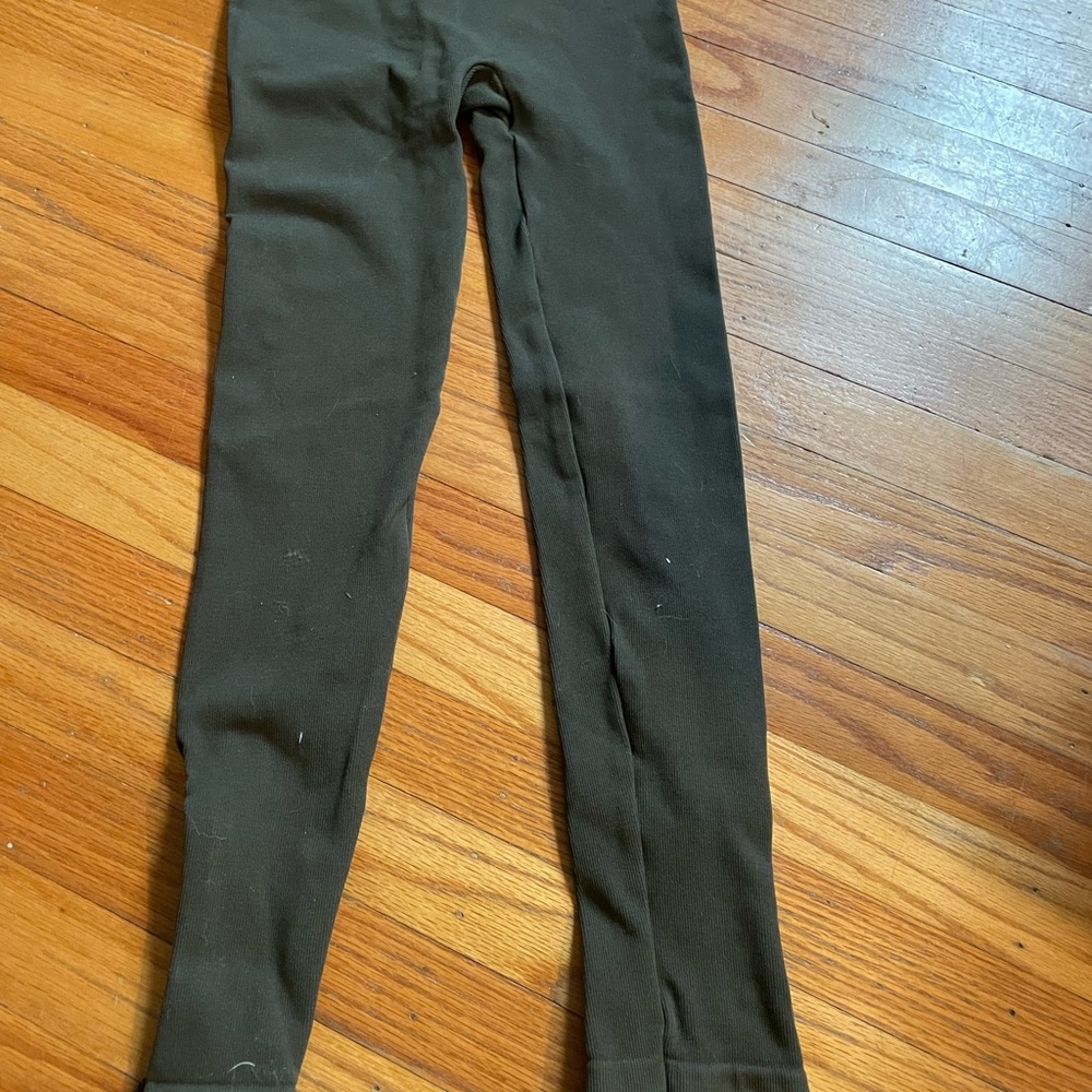 Olive green used but great condition spanx leggings :)